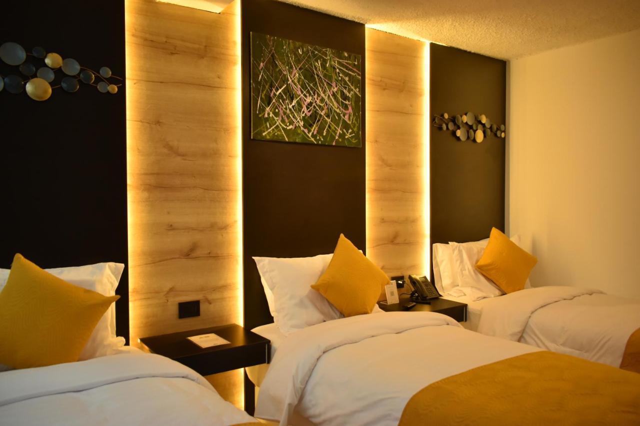 Hotel Vaway Cuenca Bagian luar foto