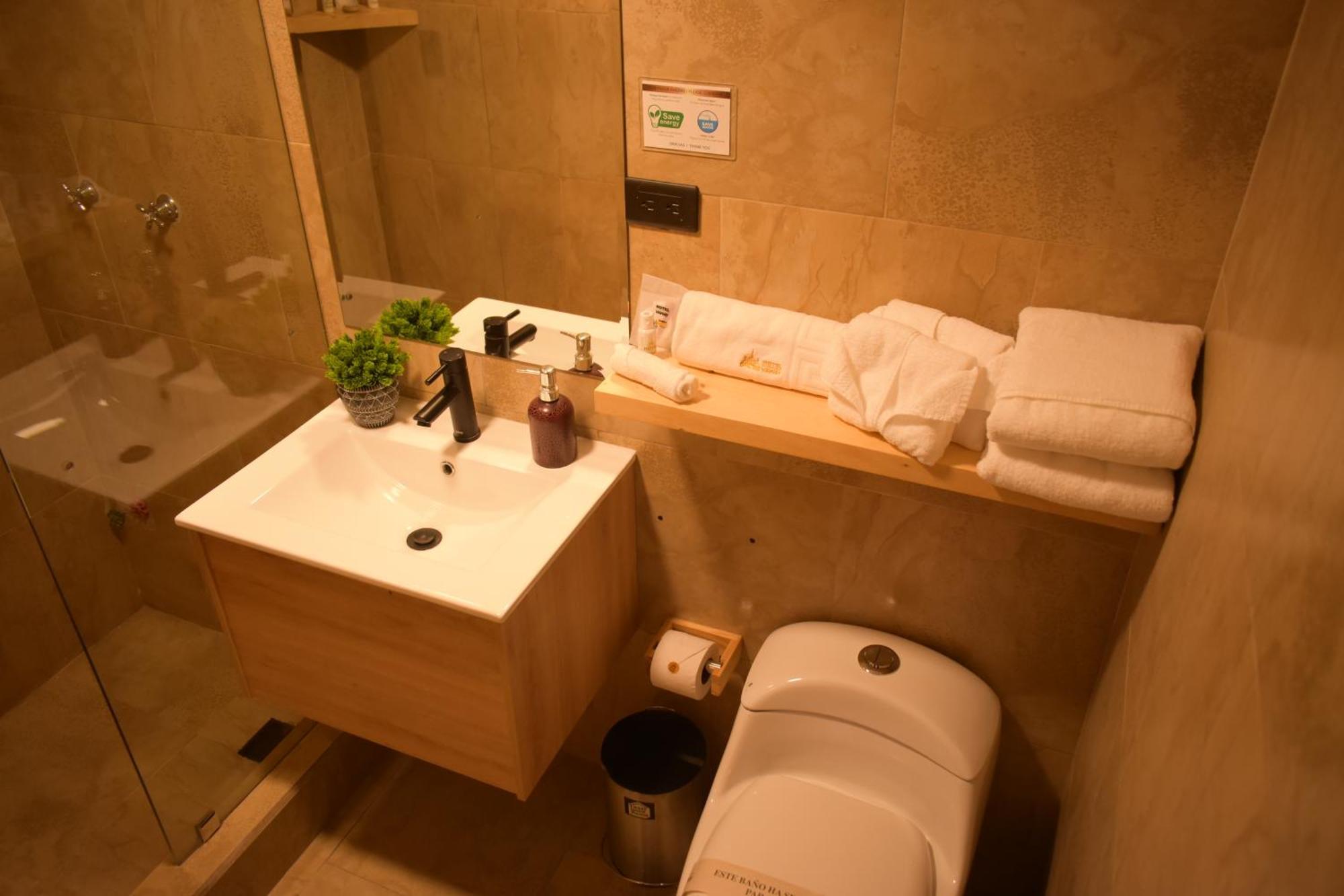 Hotel Vaway Cuenca Bagian luar foto
