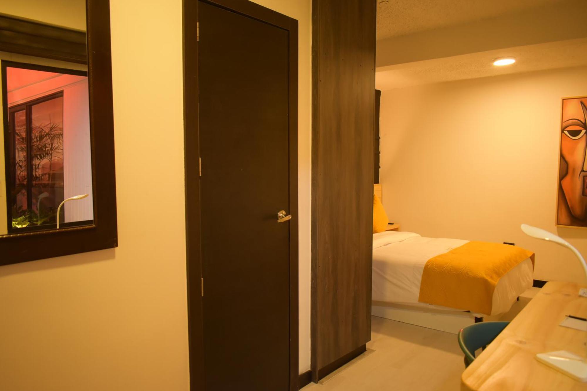 Hotel Vaway Cuenca Bagian luar foto