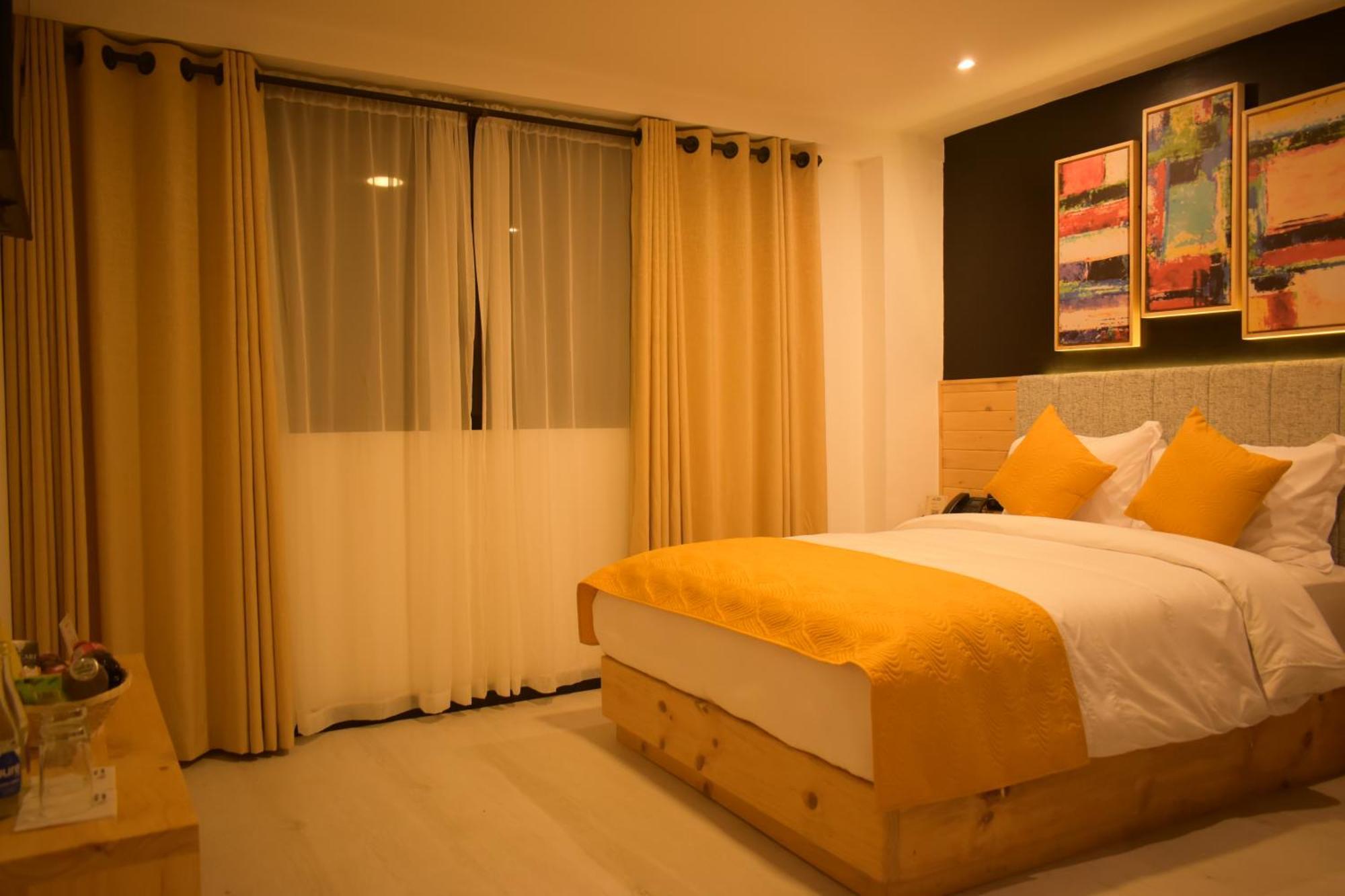 Hotel Vaway Cuenca Bagian luar foto